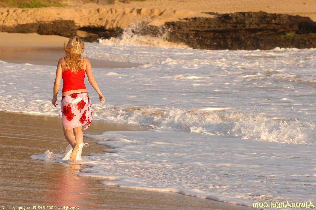 20P Pictures of teen girl Alison Angel flashing her tits on a beach