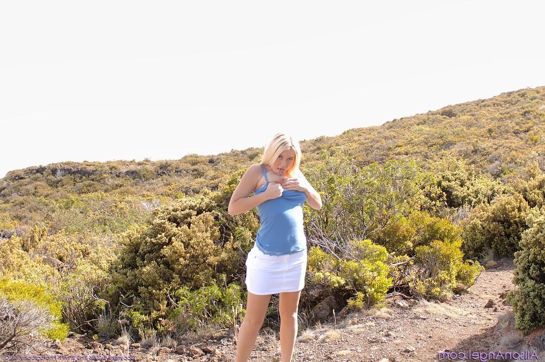 20P Pictures of teen girl Alison Angel flashing outside