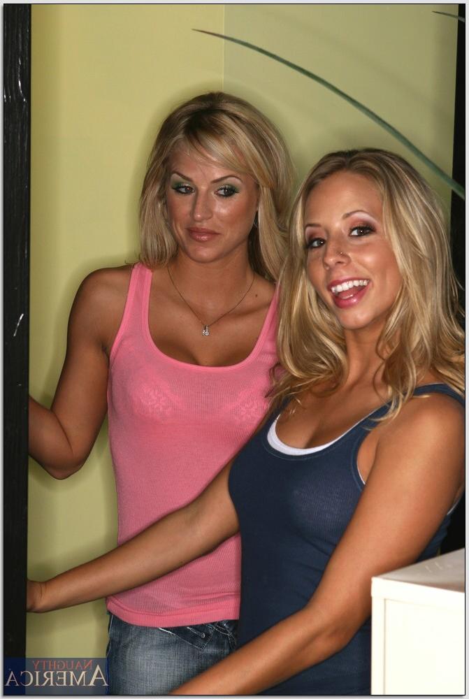 16P Ashley Jensen and Brooke Belle exposing sexy tits in the office