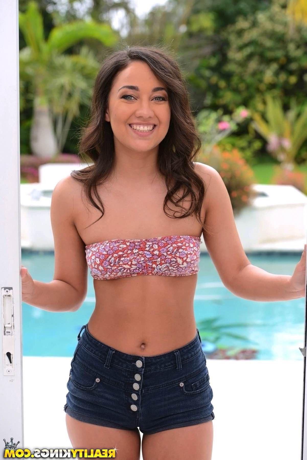 20P Brunette teen Amara Romani gets a hot cum fiesta