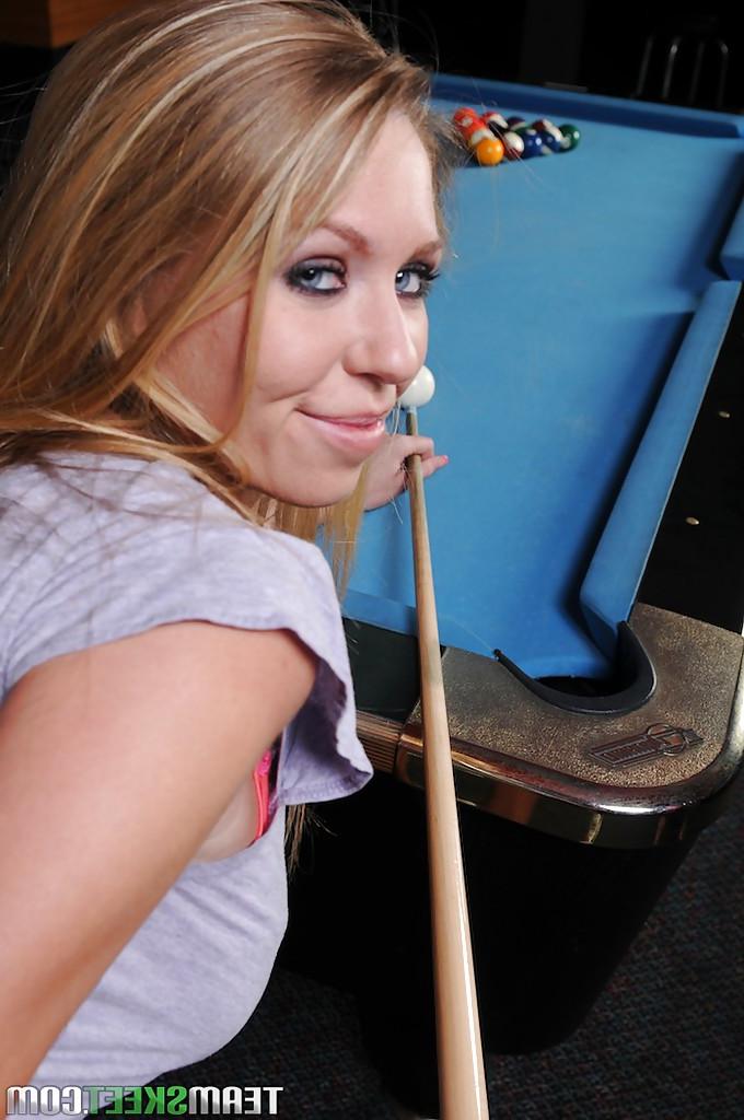16P Brynn Tyler gives a fervent blowjob and gets her shaved cunt hammered