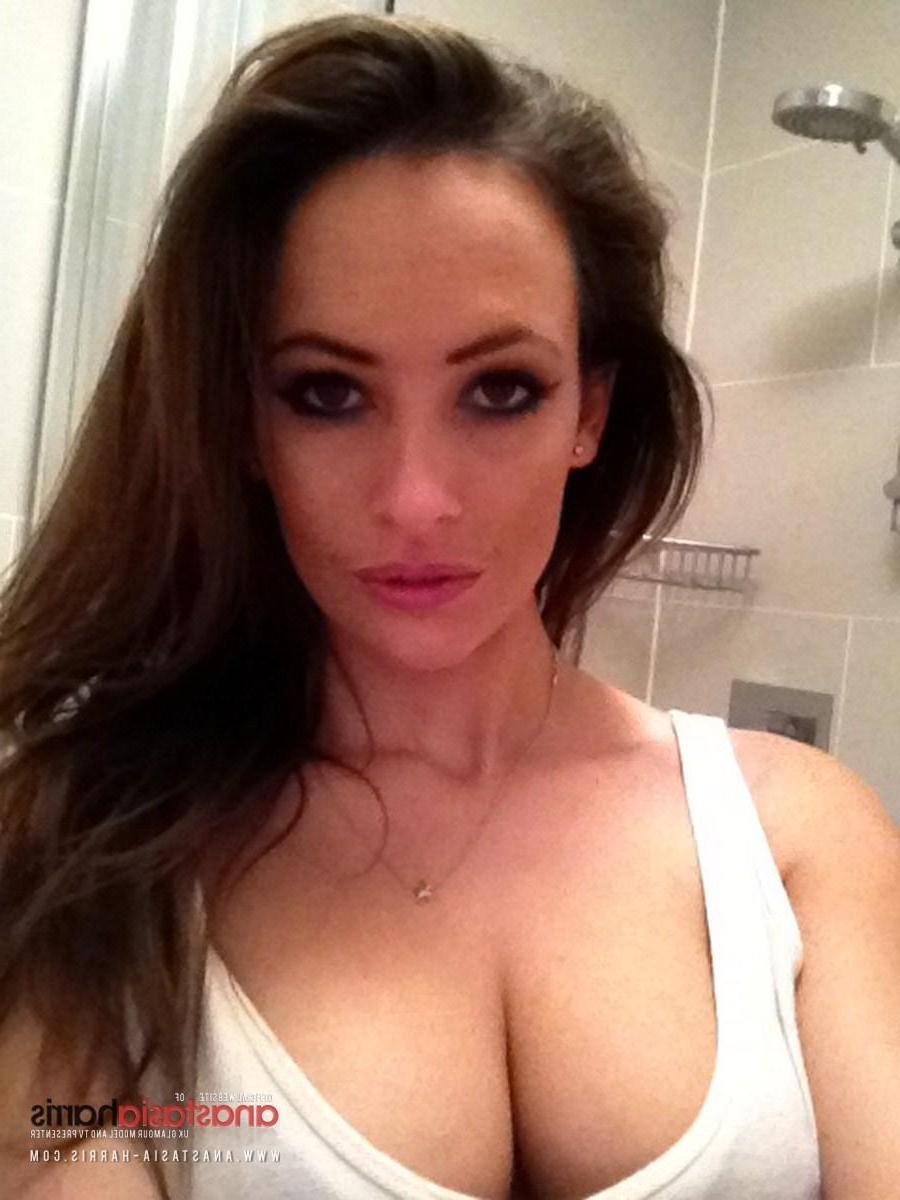 12P Anastasia Harris shows off her lingerie under her sporty gym outfit