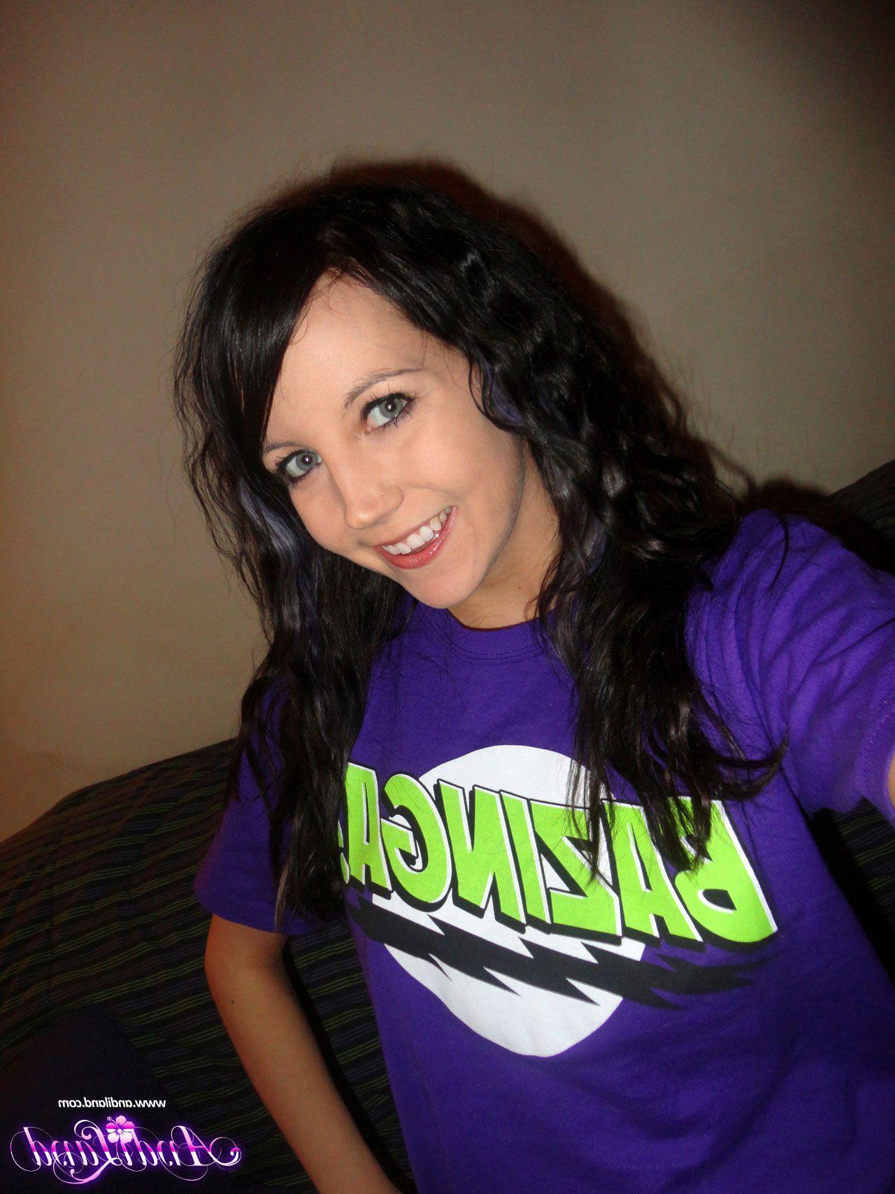 15P Pictures of Andi flashing in her purple shirt and socks