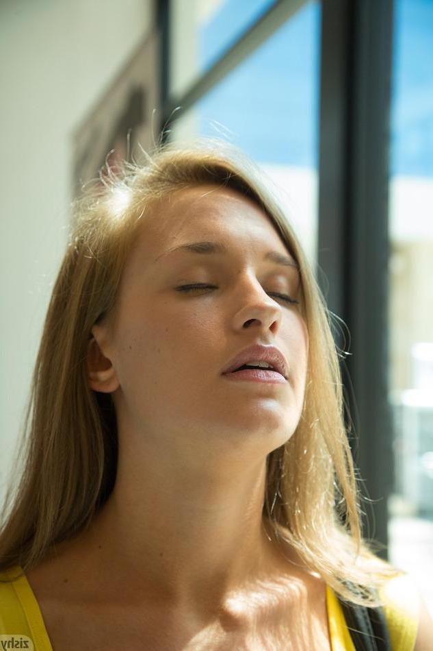 8P Hot coed April Brookes gives you some peeks up her skirt at a public mall