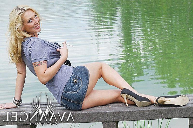 15P Pictures of teen nympho Ava Angel showing off her sexy legs