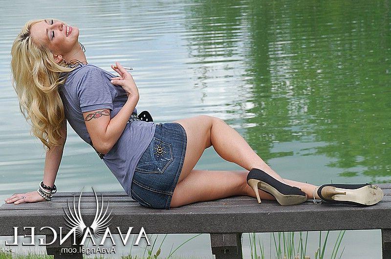 15P Pictures of teen nympho Ava Angel showing off her sexy legs