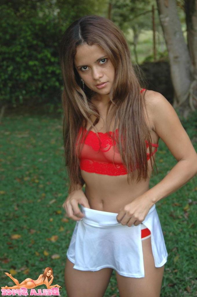 20P Pictures of Bella Spice flashing her nipples outside