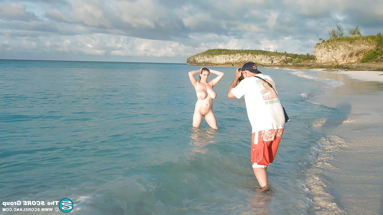16P Hot MILF women stripping bikinis to bare big tits on the beach
