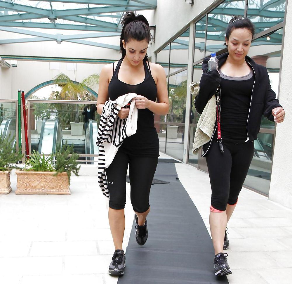 25P Kim Kardashian in leggings leaving a gym in Studio City