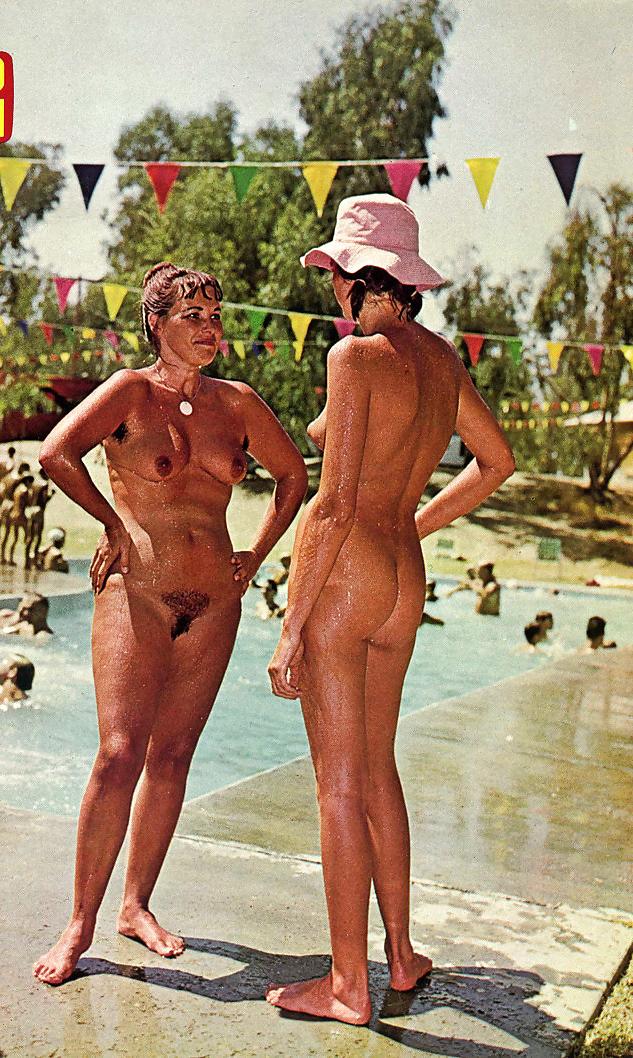 20P Naked beach 144.