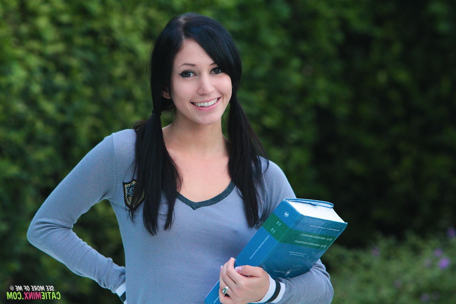 15P Horny schoolgirl Catie Minx spends her lunch break pleasuring herself outdoors