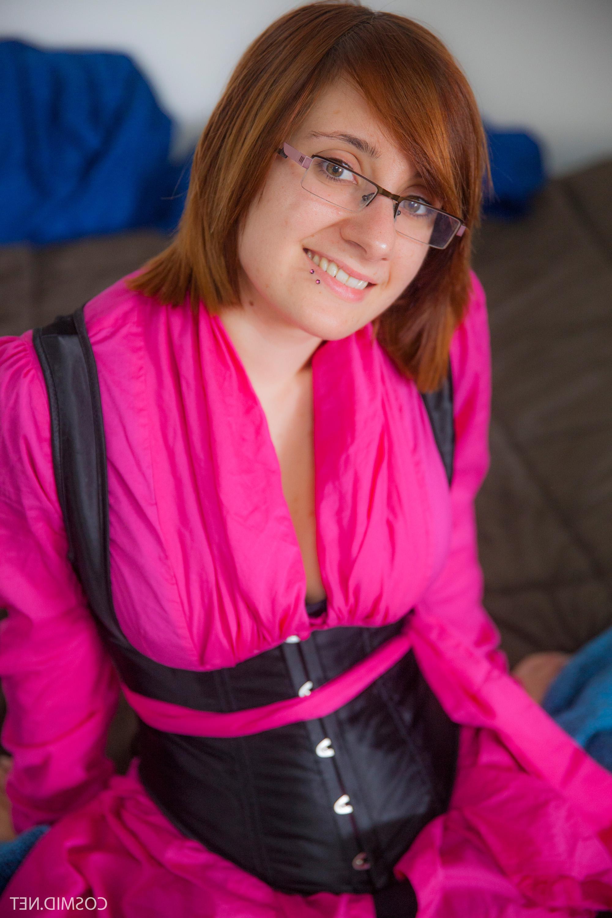 16P Redhead coed Chelsea Bell strips naked for you in bed