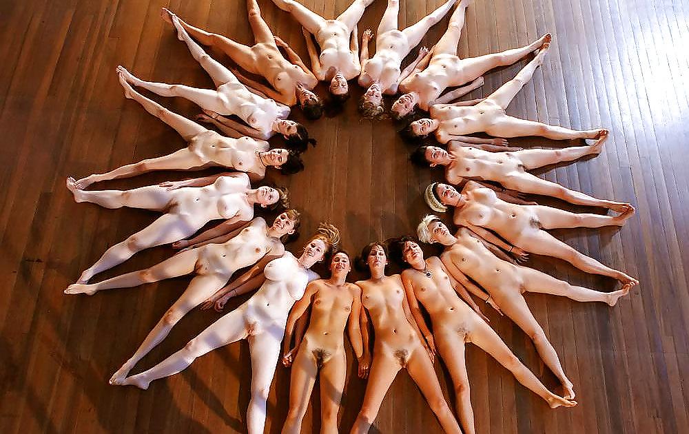 25P Nude yoga