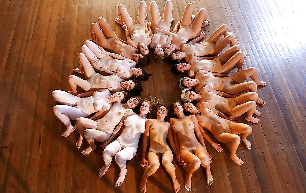 25P Nude yoga