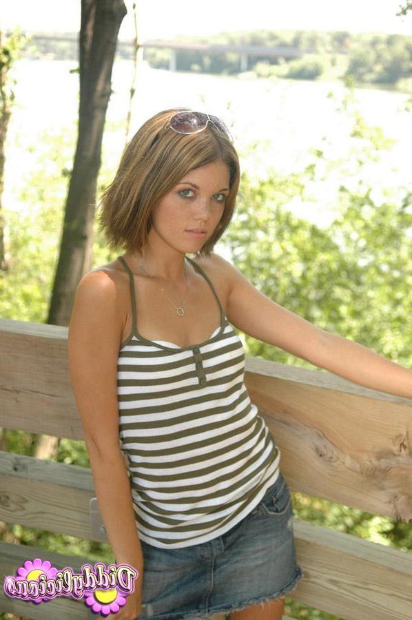 12P Brunette coed Diddylicious teases in her short skirt and tank top outside