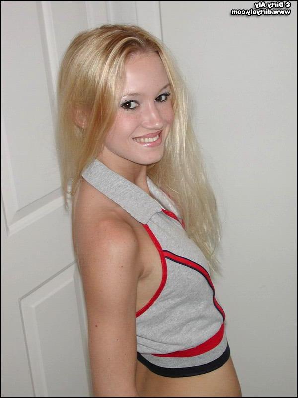 20P Aly gets naked and spreads her legs