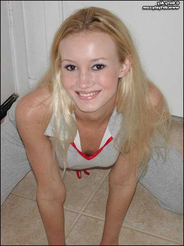 20P Aly gets naked and spreads her legs