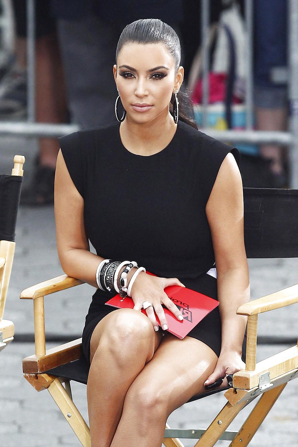 25P Kim Kardashian Panty Flash While Filming Project Runway