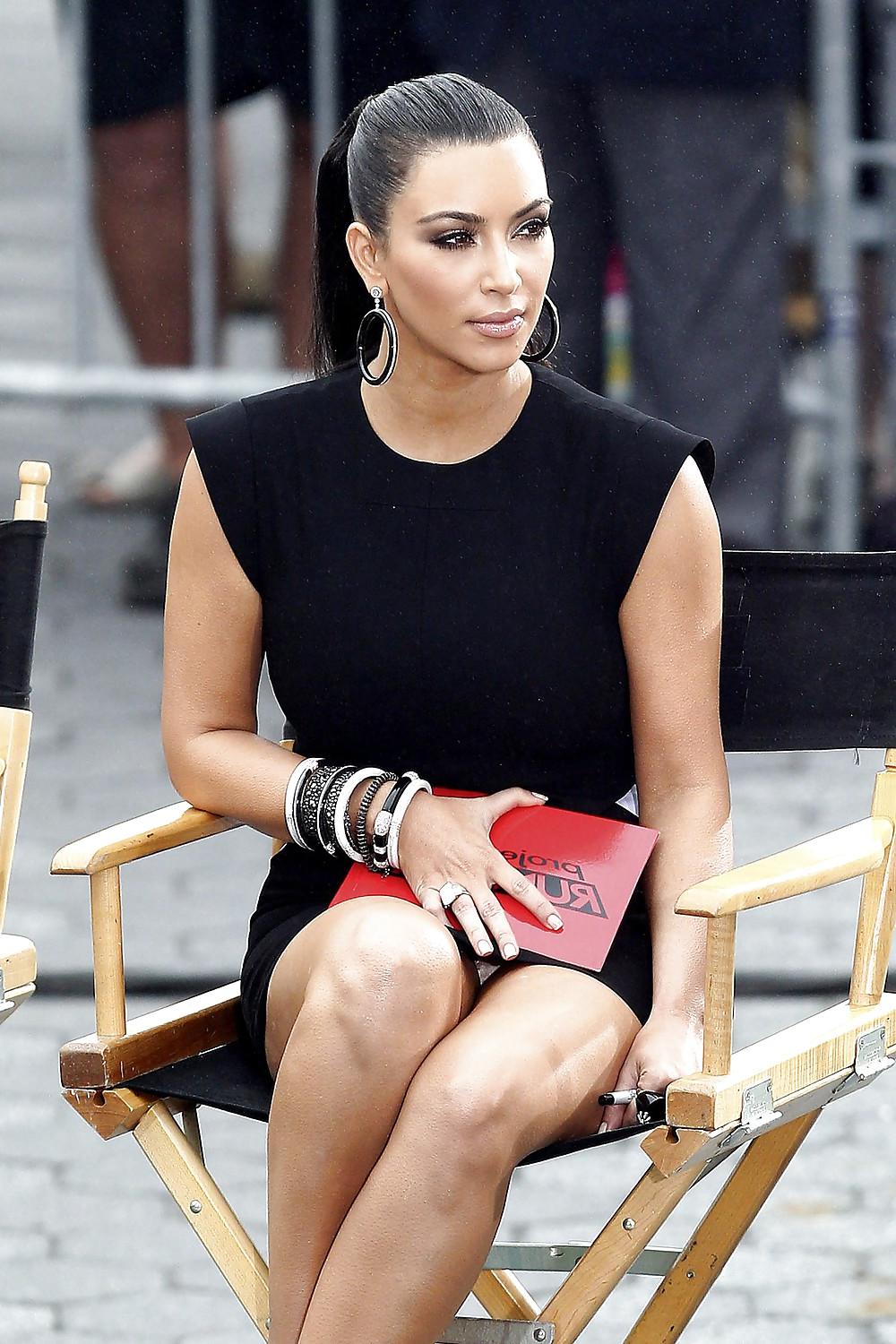 25P Kim Kardashian Panty Flash While Filming Project Runway