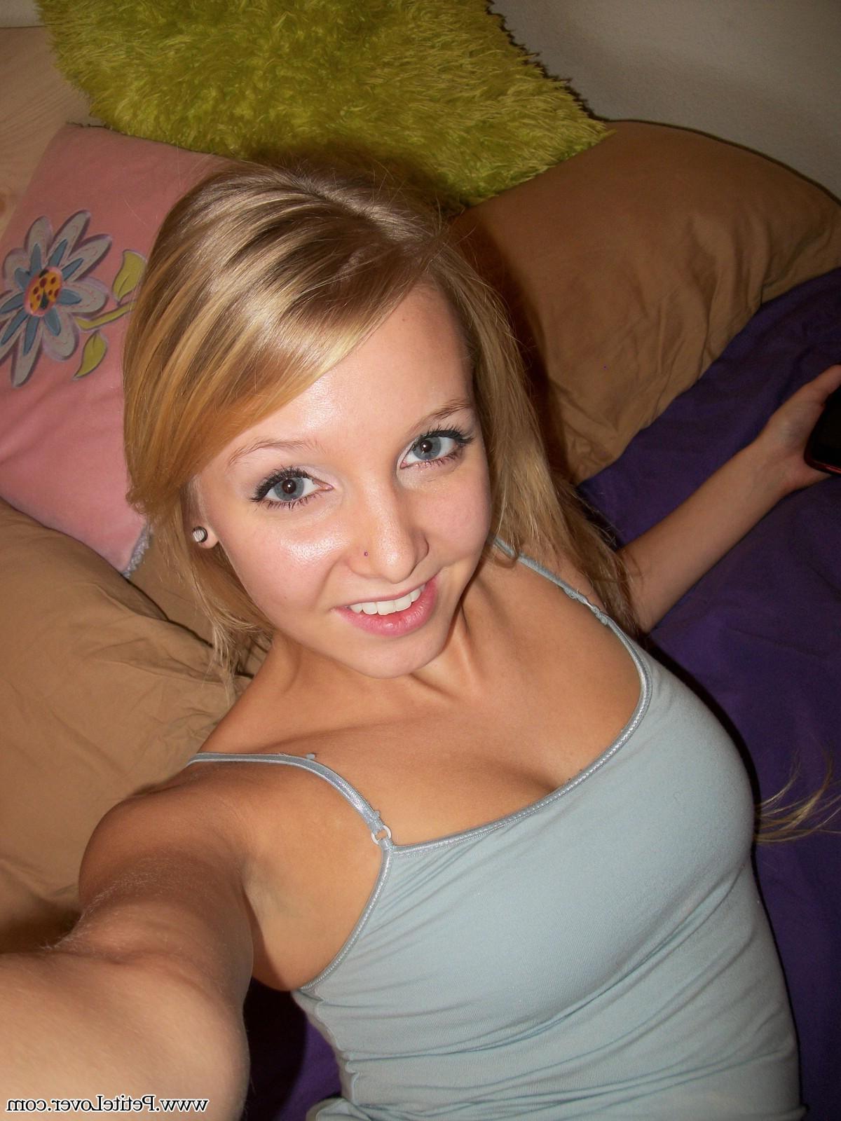 16P Beautiful blonde teen Elle gives you some face down ass up selfies