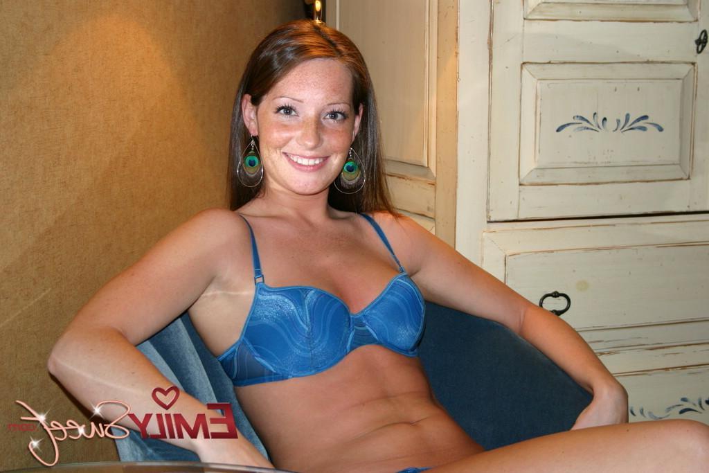 20P Pictures of Emily Sweet stripping for you at home