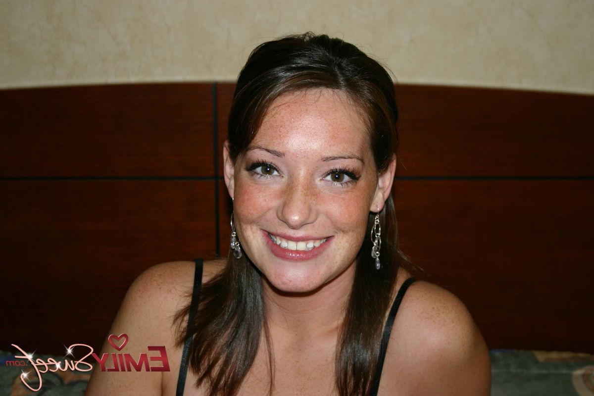 20P Pictures of teen Emily Sweet waiting for you to fuck her in bed