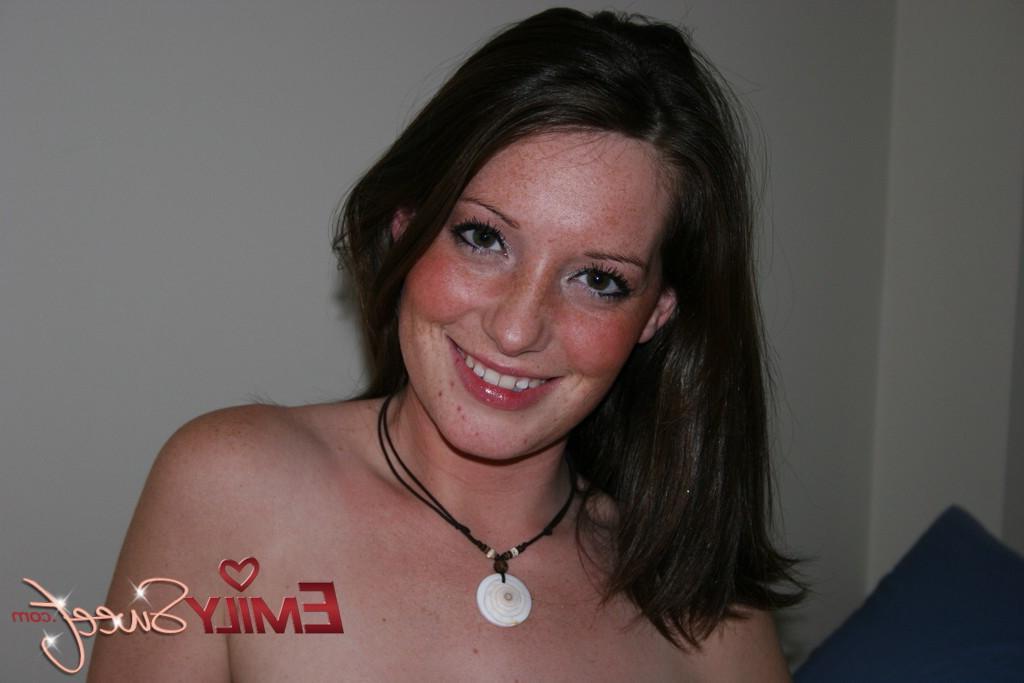 20P Pictures of teen girl Emily Sweet showing a bit of patriotism