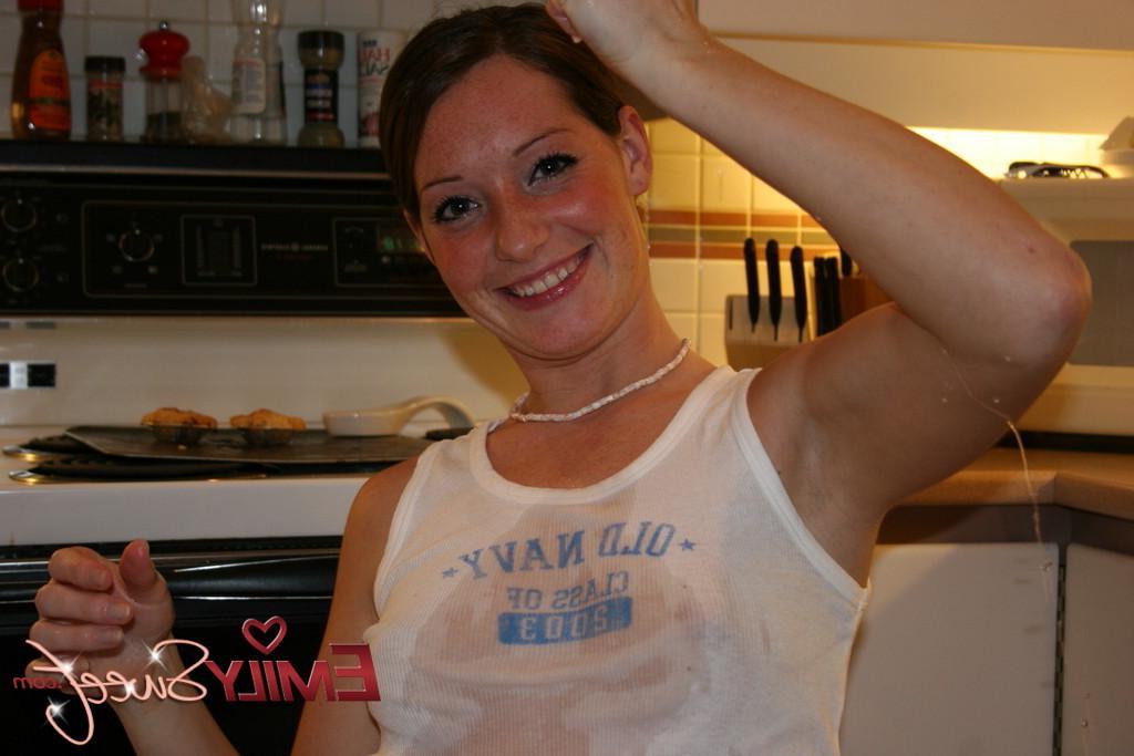 20P Pictures of teen Emily Sweet making herself all wet