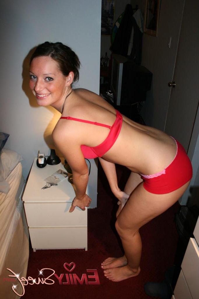 20P Pictures of Emily Sweet getting off to a porno mag