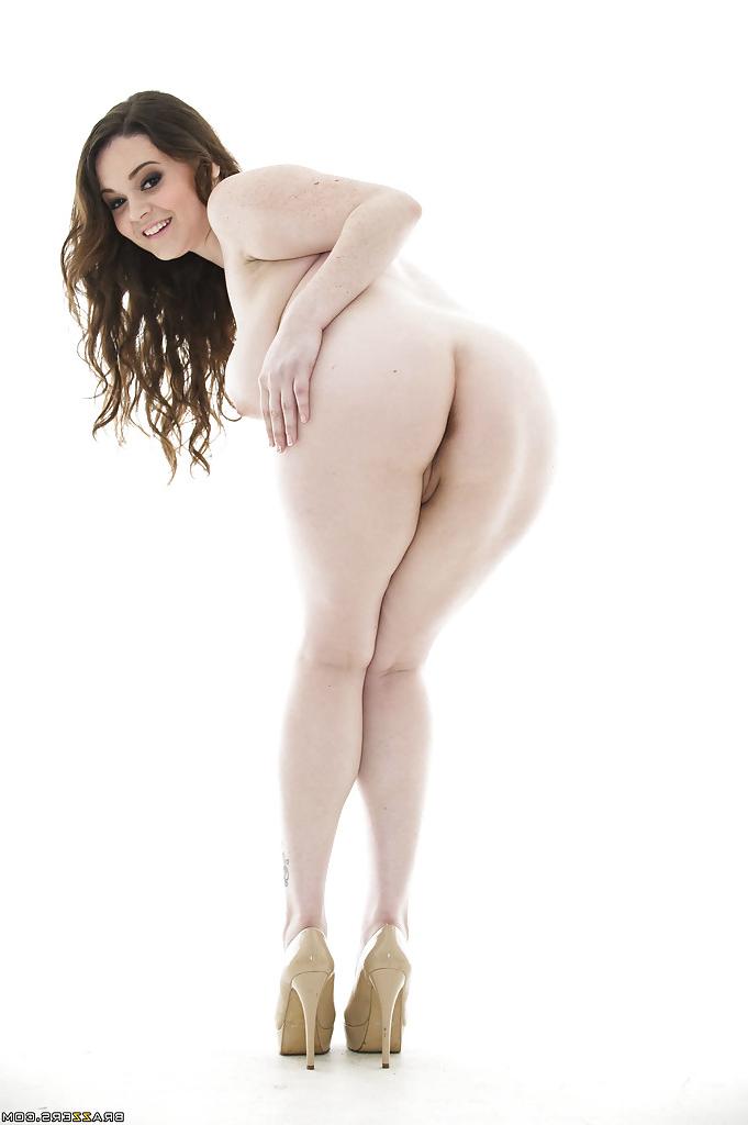16P Chubby cutie with nice melons Tessa Lane undressing and spreading her legs