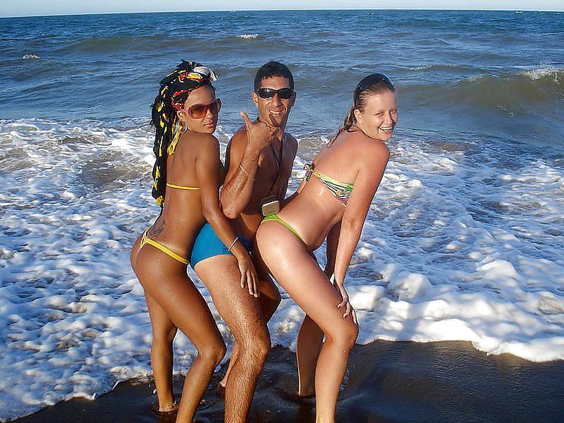 23P Beach Girls 2