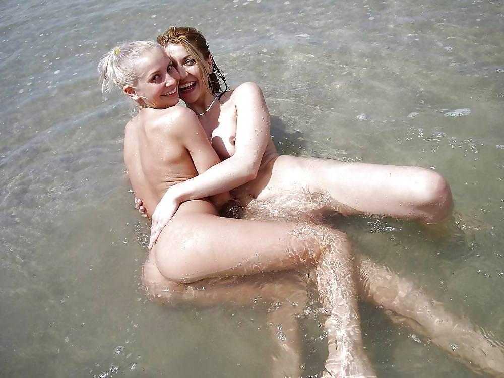 18P Swingers at the beach