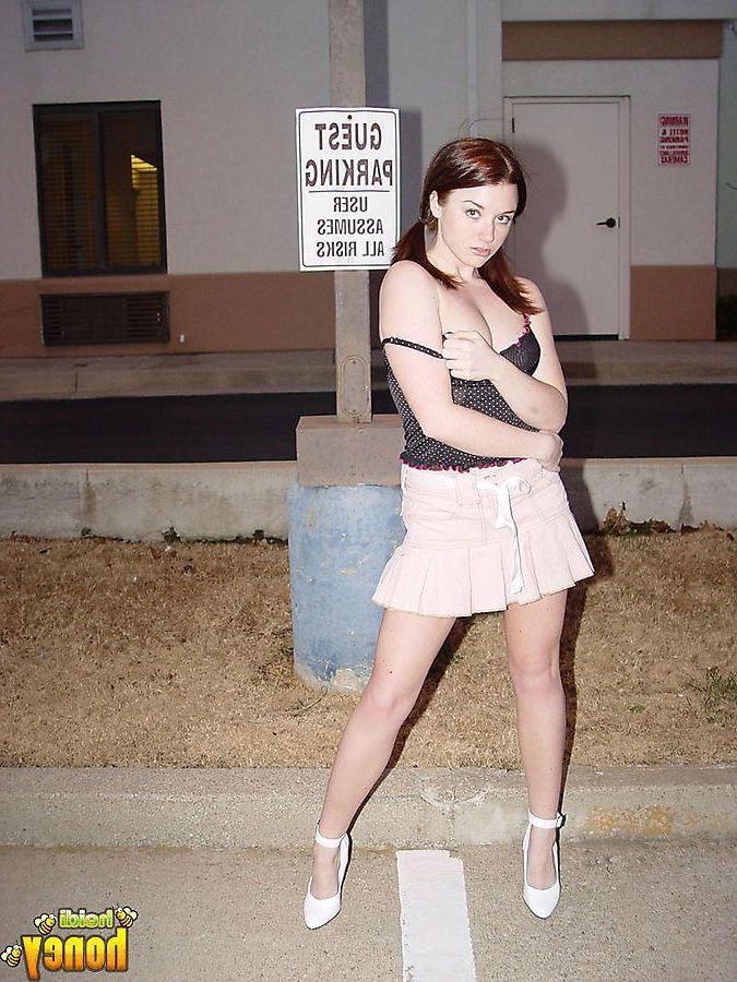 20P Pictures of teen girl Heidi showing you her panties