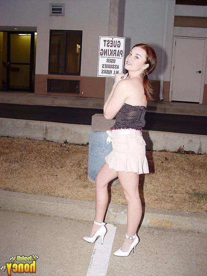 20P Pictures of teen girl Heidi showing you her panties