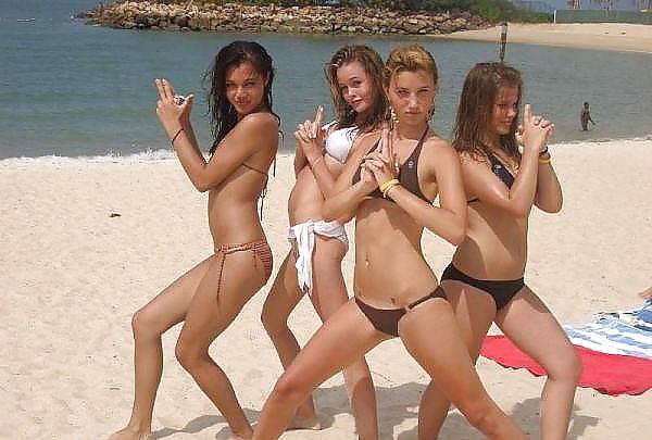 25P Beach Girls 4