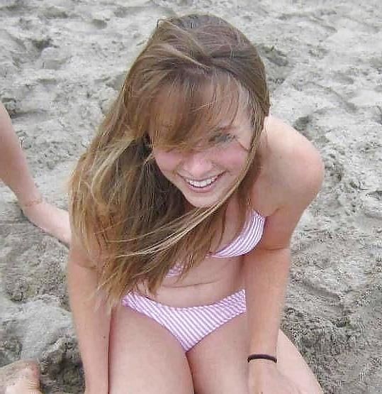 25P Beach Girls 6