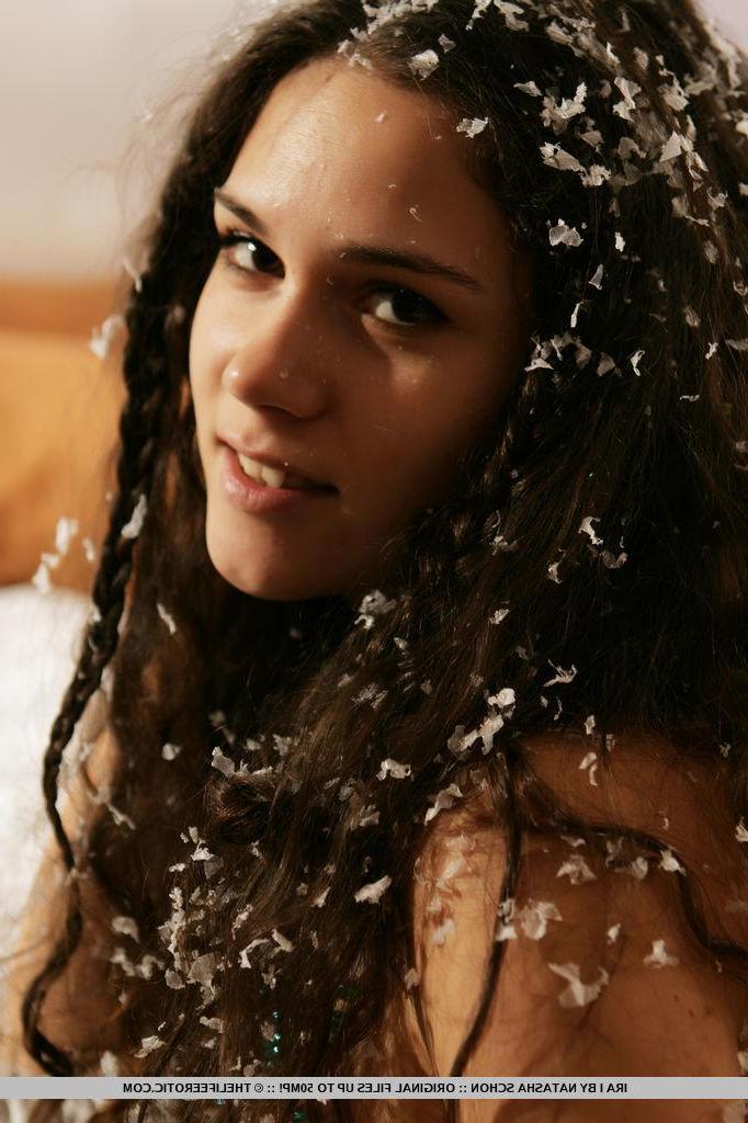 16P Brunette girl Ira gives herself to you for christmas