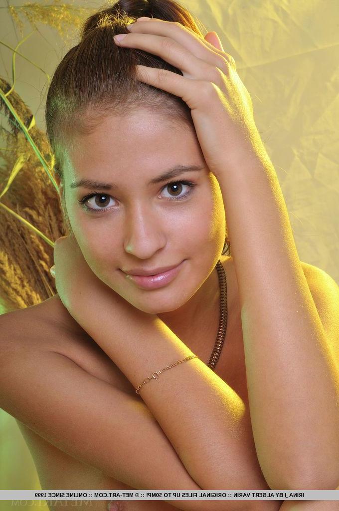 18P Irina J flaunts her petite body and sweet pussy on the floor