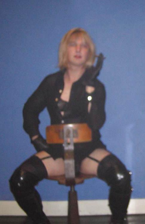 25P Patsy Damsel leather smoke slut