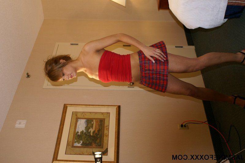 15P Pictures of Jasmine Foxxx being one hot and bad girl