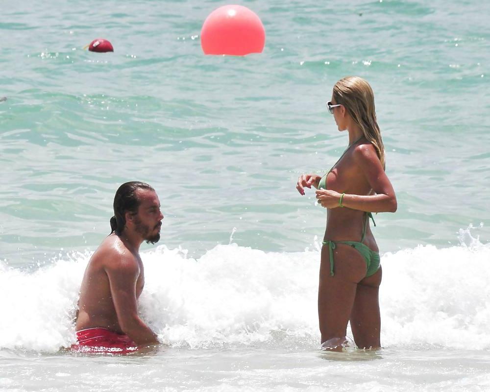 25P Shauna Sand in a teenie bikini on Miami Beach