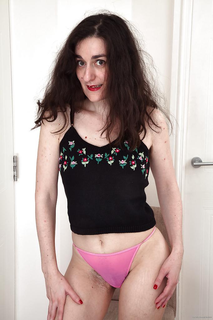 16P Ugly mature lady Rose Valentina is taking off her every single cloth