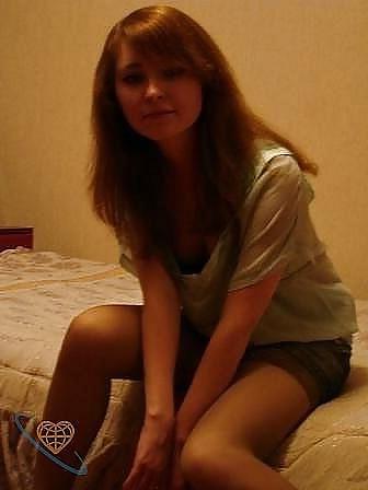 25P Nylon - upskirt - leg 5