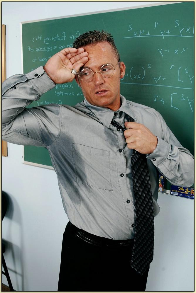 16P Raunchy college girl in sexy pantyhose Scarlett Pain seduced a teacher