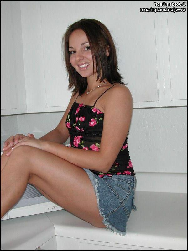 20P Pictures of teen hottie Jordan Capri flashing her boobies for you