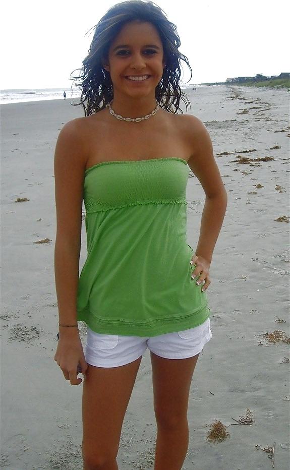 19P My Beach Bum College Girl