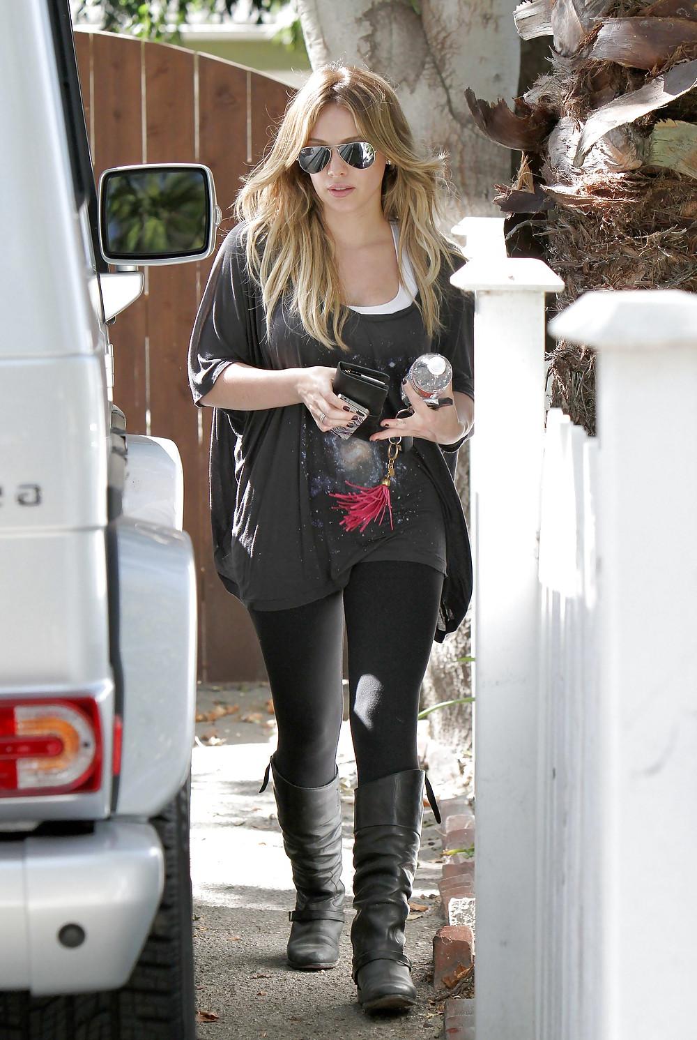 7P Hilary Duff - booty in tights leaving yoga in Hollywood