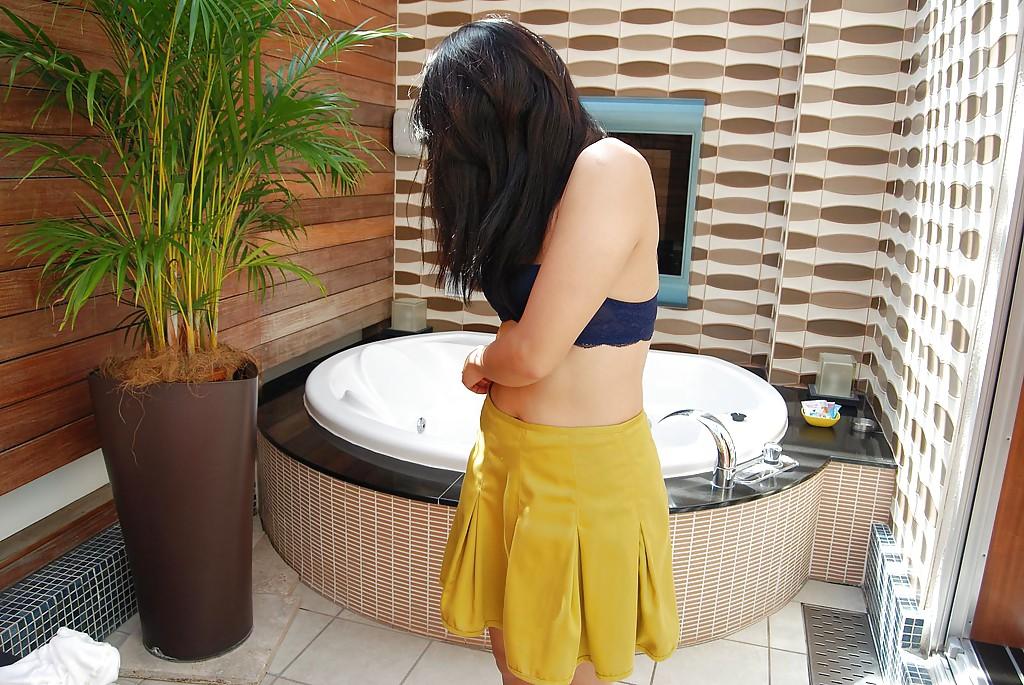 16P Decent Asian milf in skirt Yumiko Takase desires to get naked