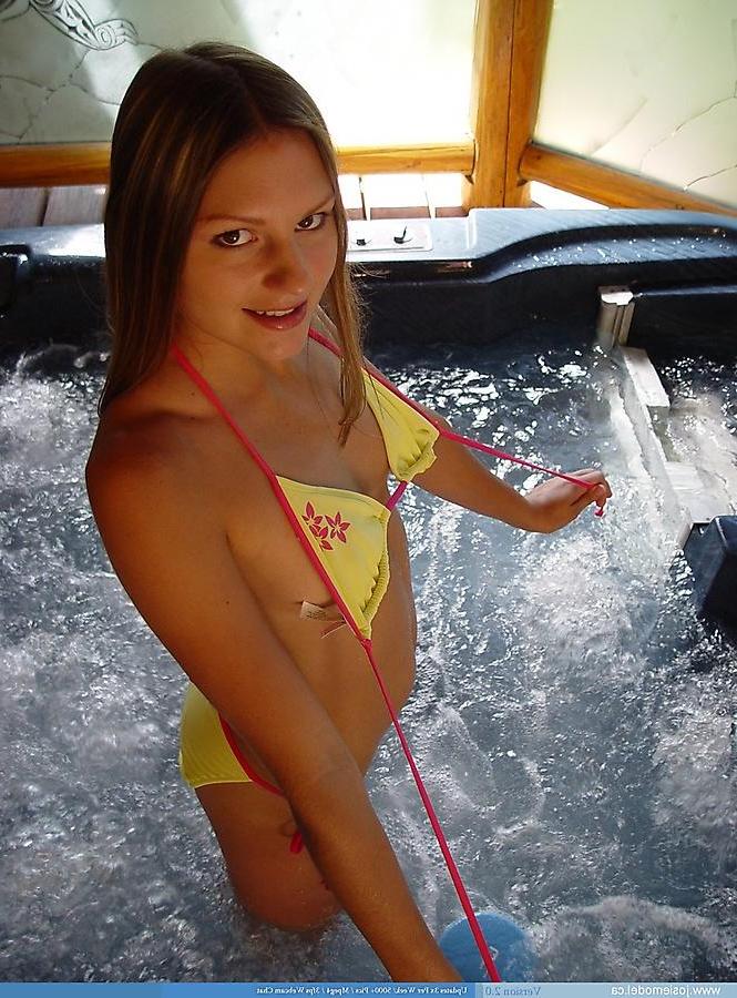 20P Pictures of teen girl Josie Model getting sexy in the hot tub