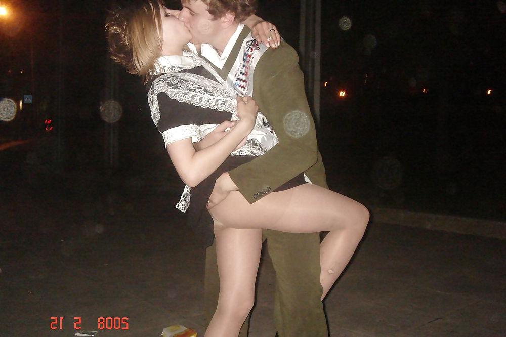 25P Nylon - upskirt - leg 17